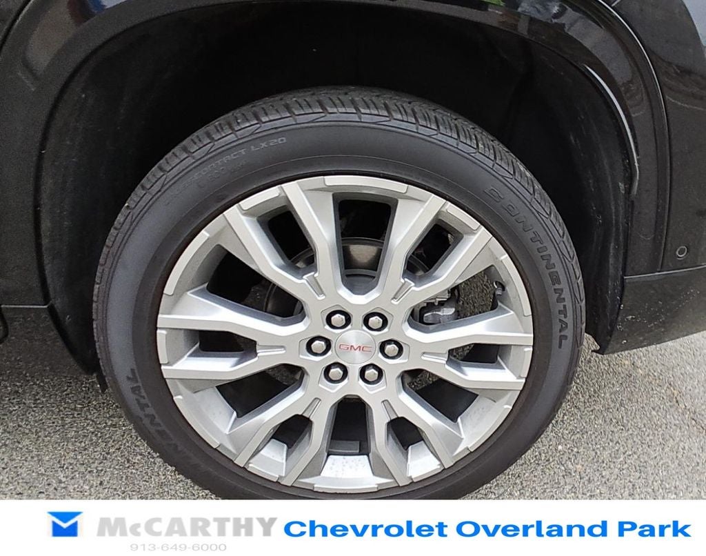 2025 GMC Acadia Denali