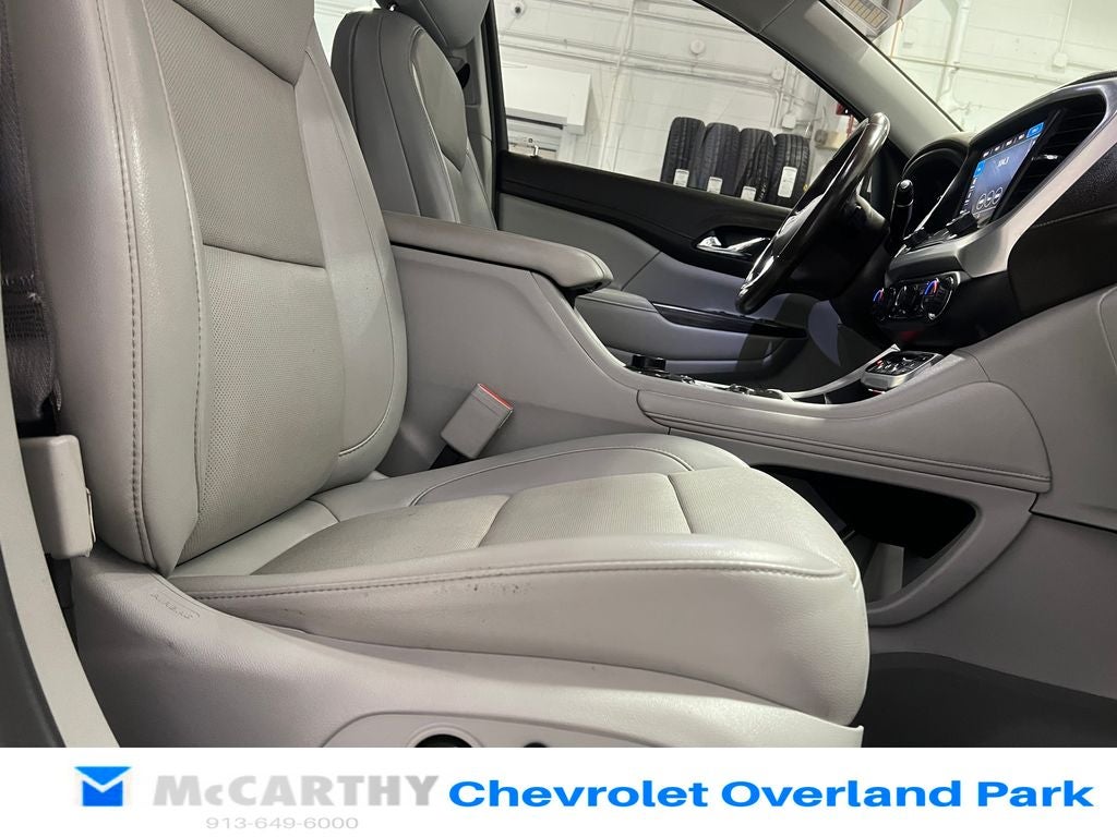 2021 GMC Acadia SLT