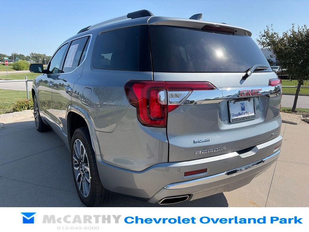 2023 GMC Acadia Denali