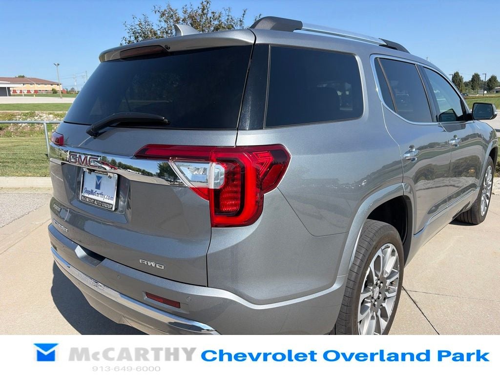 2023 GMC Acadia Denali