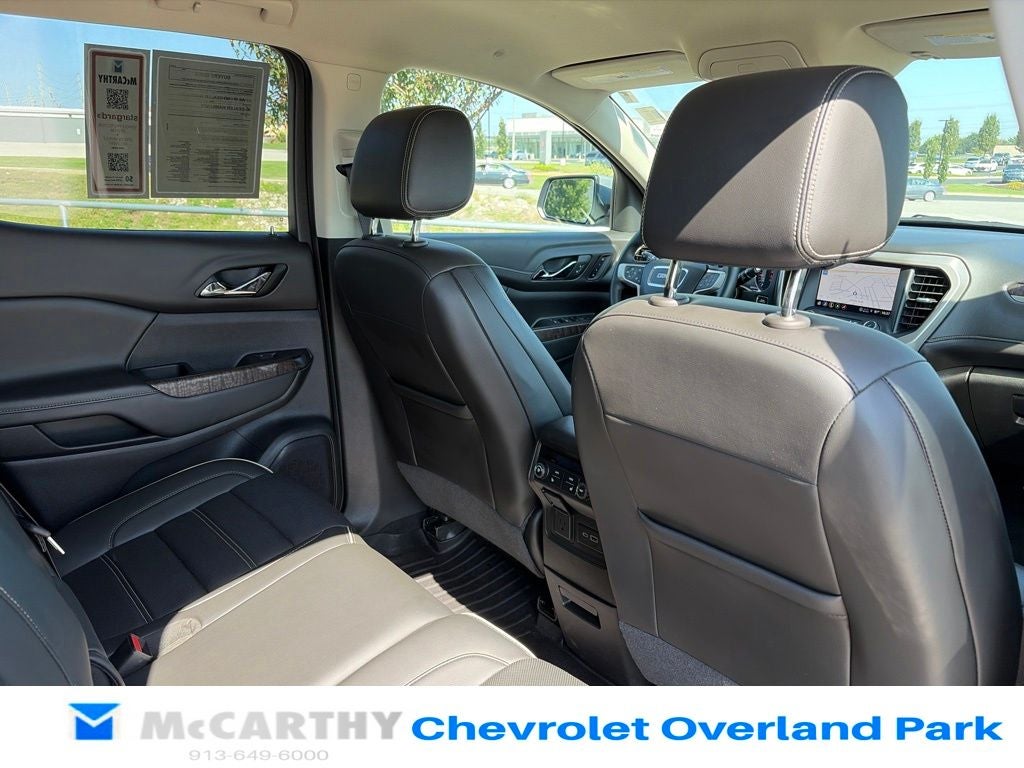 2023 GMC Acadia Denali