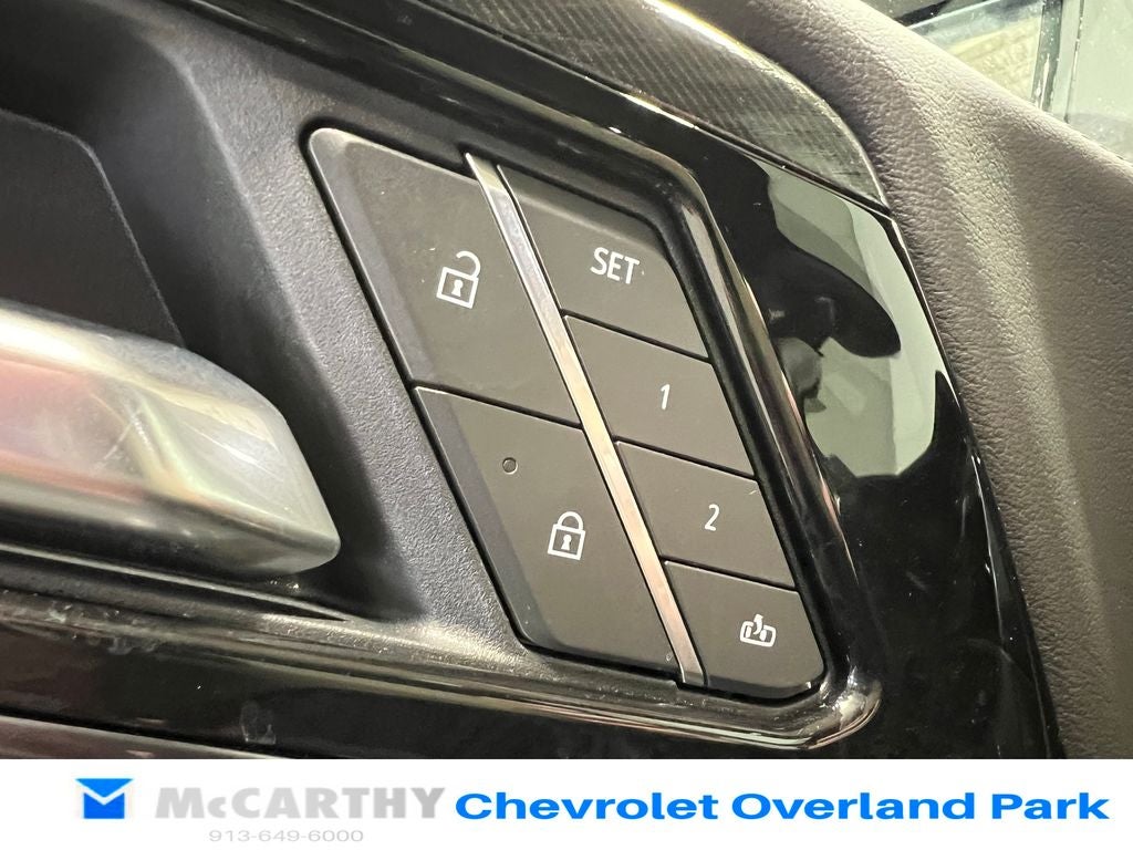 2025 GMC Yukon AT4