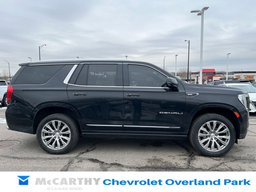 2023 GMC Yukon Denali Ultimate