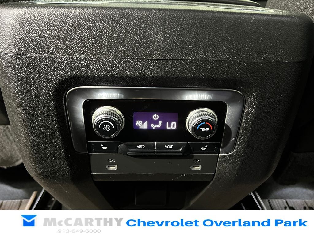2022 GMC Yukon XL AT4
