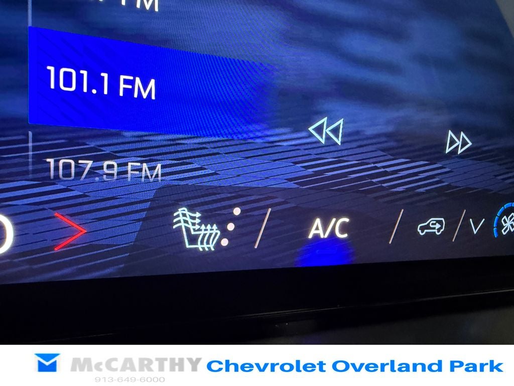 2024 Chevrolet Traverse LS Midnight Sport