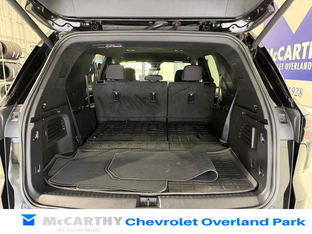 2024 Chevrolet Traverse LS Midnight Sport