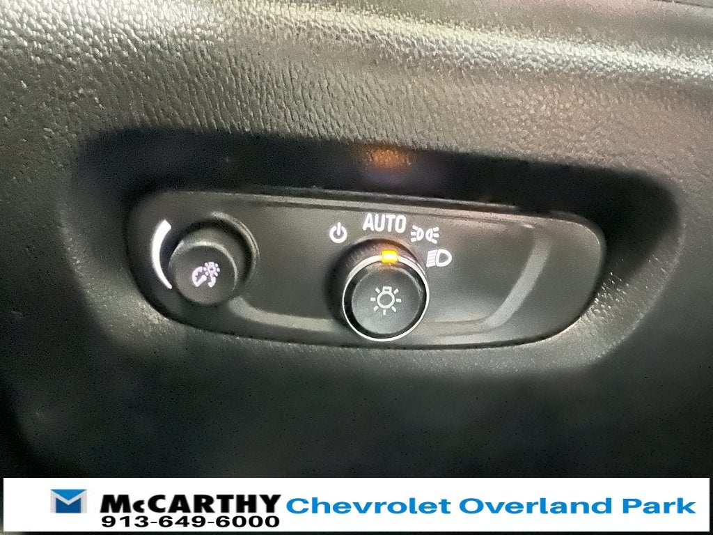 2022 Chevrolet Traverse LT Leather