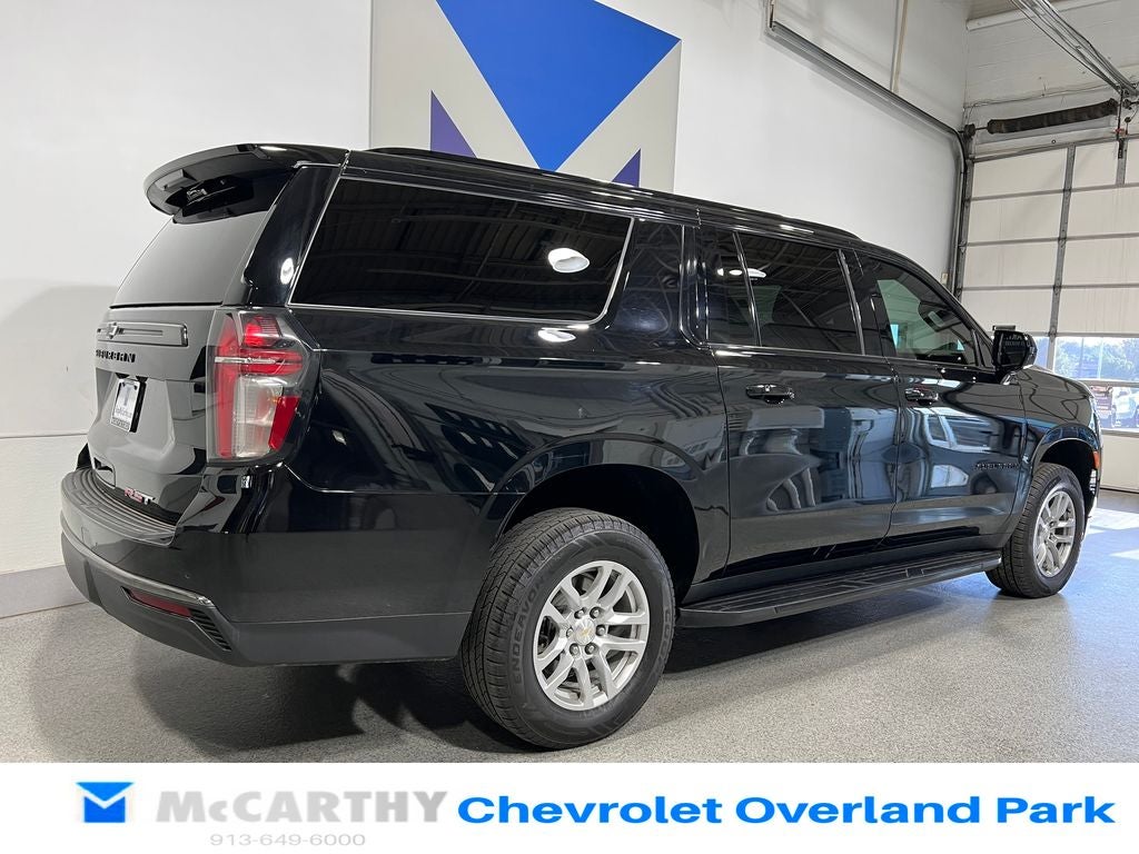2022 Chevrolet Suburban RST