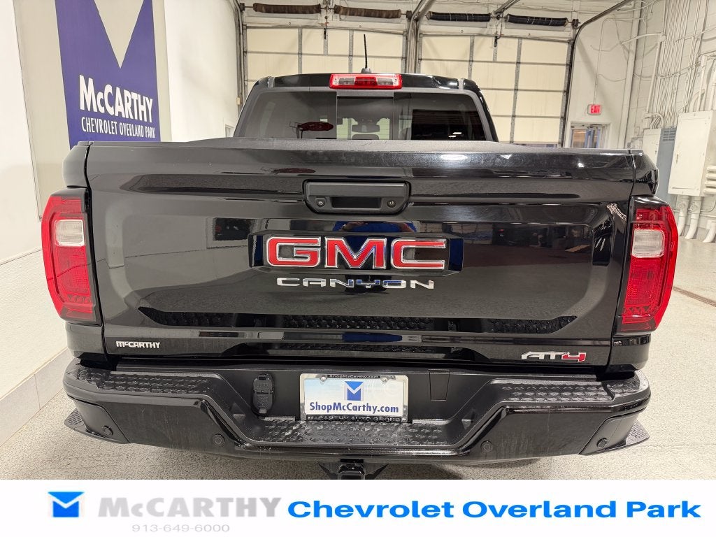 2023 GMC Canyon AT4