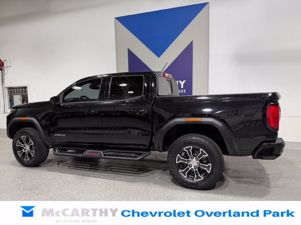 2023 GMC Canyon AT4