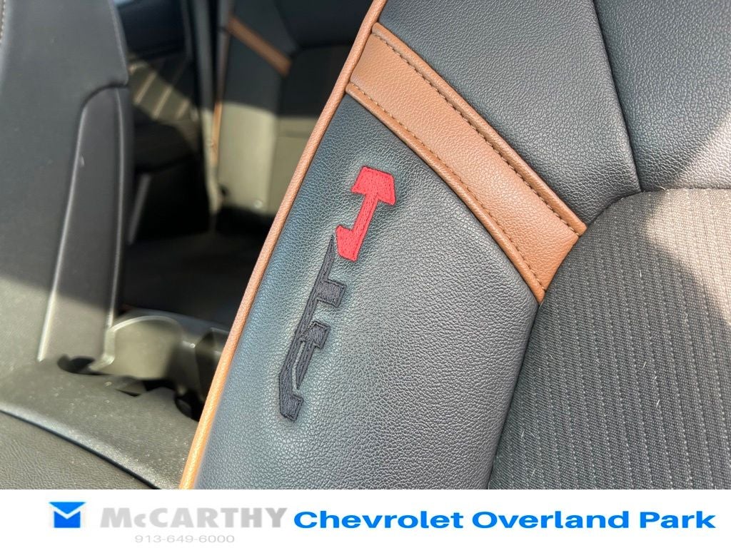 2023 GMC Canyon AT4