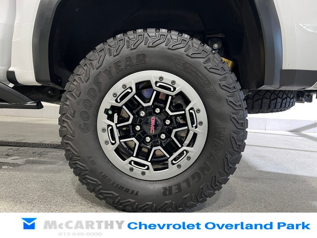 2023 GMC Canyon AT4X
