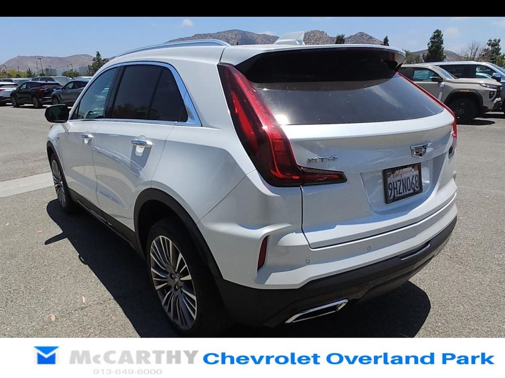 2024 Cadillac XT4 Premium Luxury