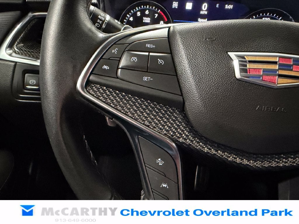 2022 Cadillac XT5 Sport