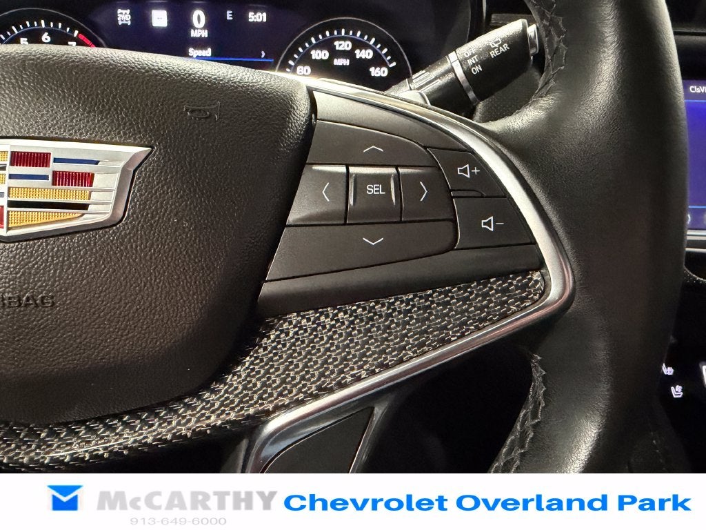 2022 Cadillac XT5 Sport