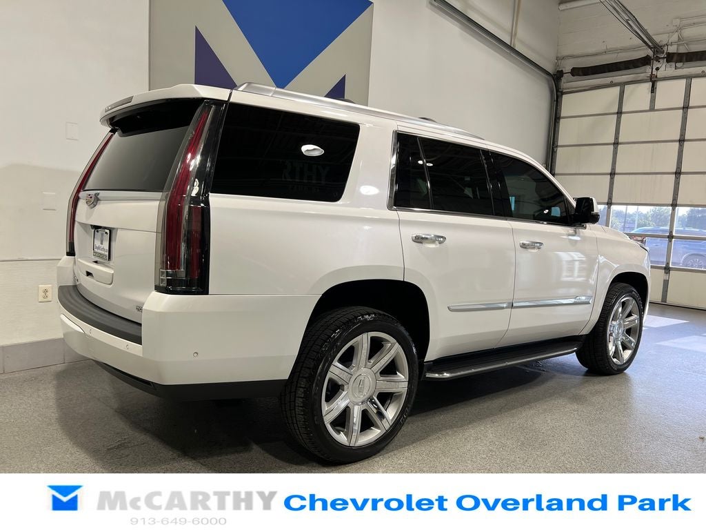 2019 Cadillac Escalade Luxury