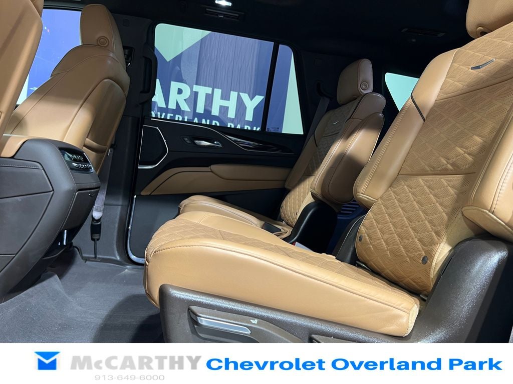 2022 Cadillac Escalade Premium Luxury