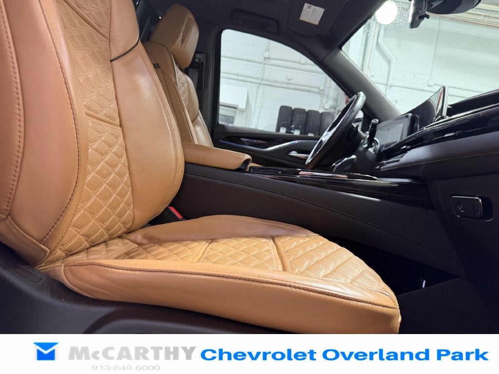 2023 Cadillac Escalade Sport