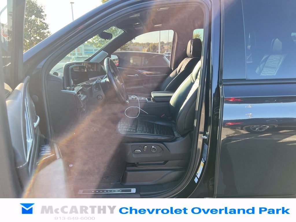 2023 Cadillac Escalade Sport Platinum