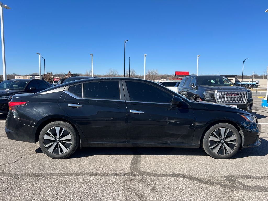 2021 Nissan Altima 2.5 SV