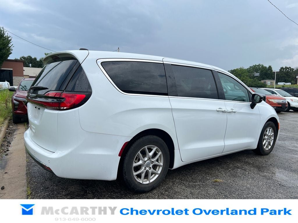 2024 Chrysler Pacifica Touring L