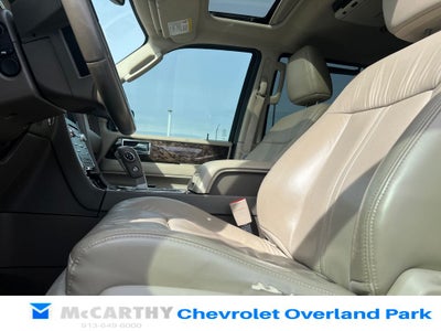 2015 Lincoln Navigator L Base