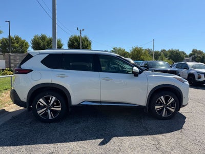 2022 Nissan Rogue SL