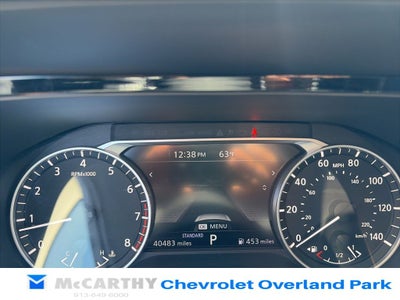 2025 Nissan Pathfinder SV