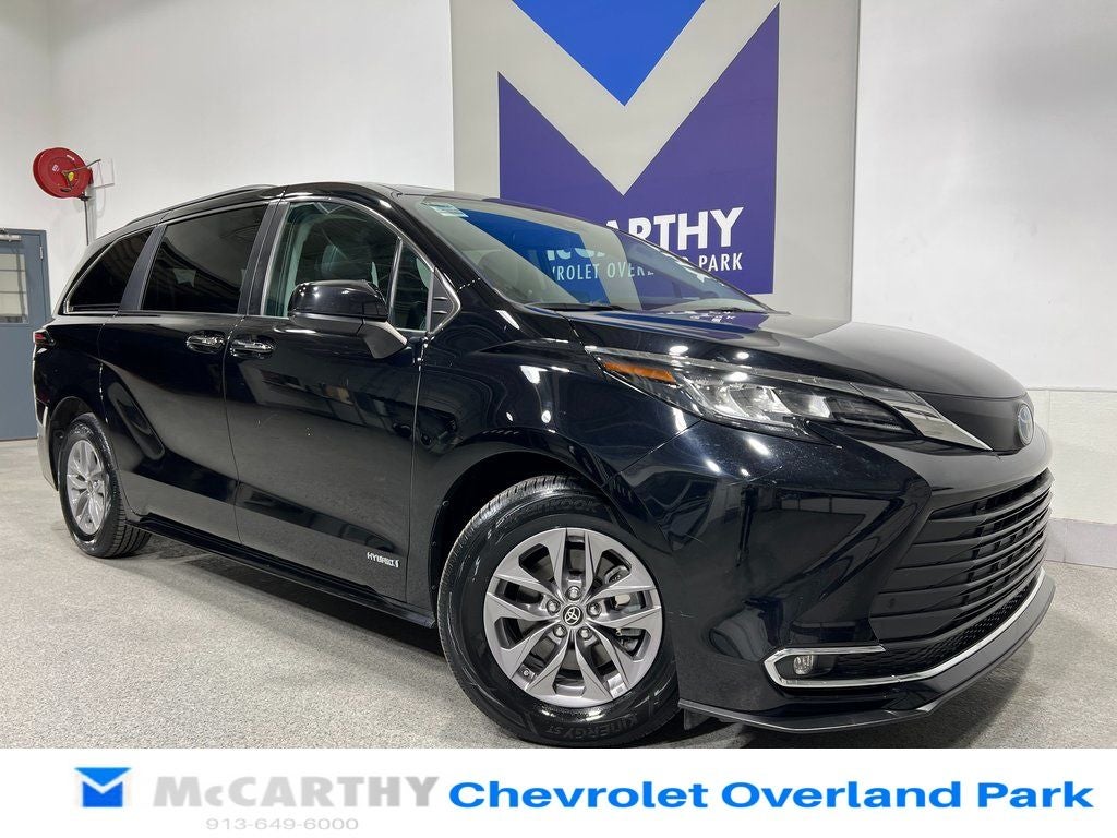 2021 Toyota Sienna XLE 7 Passenger