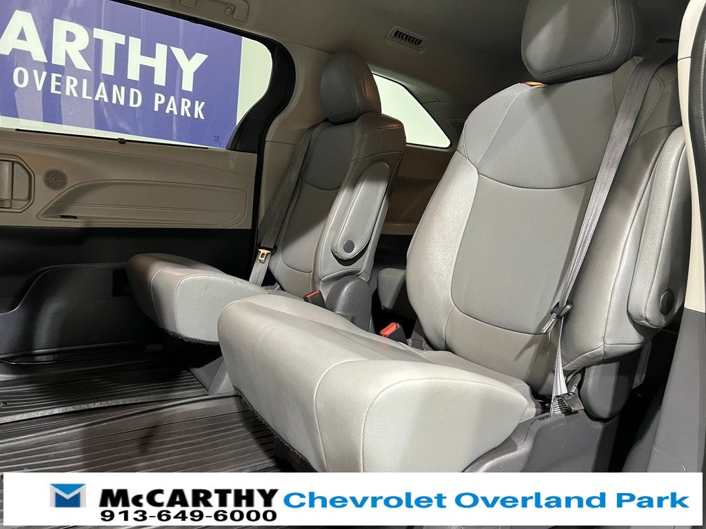 2021 Toyota Sienna XLE 7 Passenger