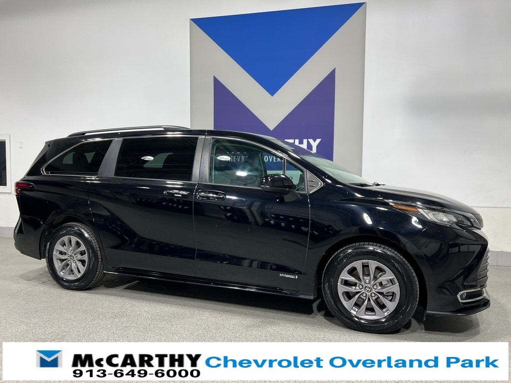 2021 Toyota Sienna XLE 7 Passenger