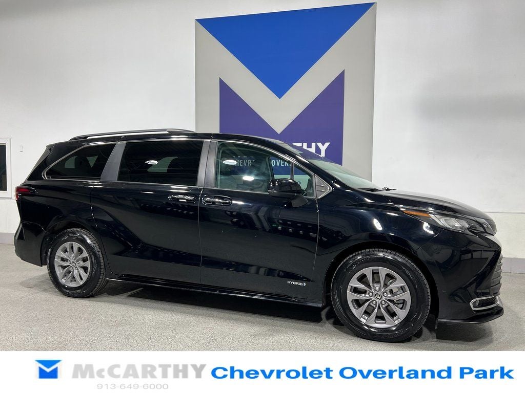 2021 Toyota Sienna XLE 7 Passenger