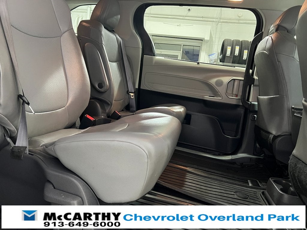 2021 Toyota Sienna XLE 7 Passenger