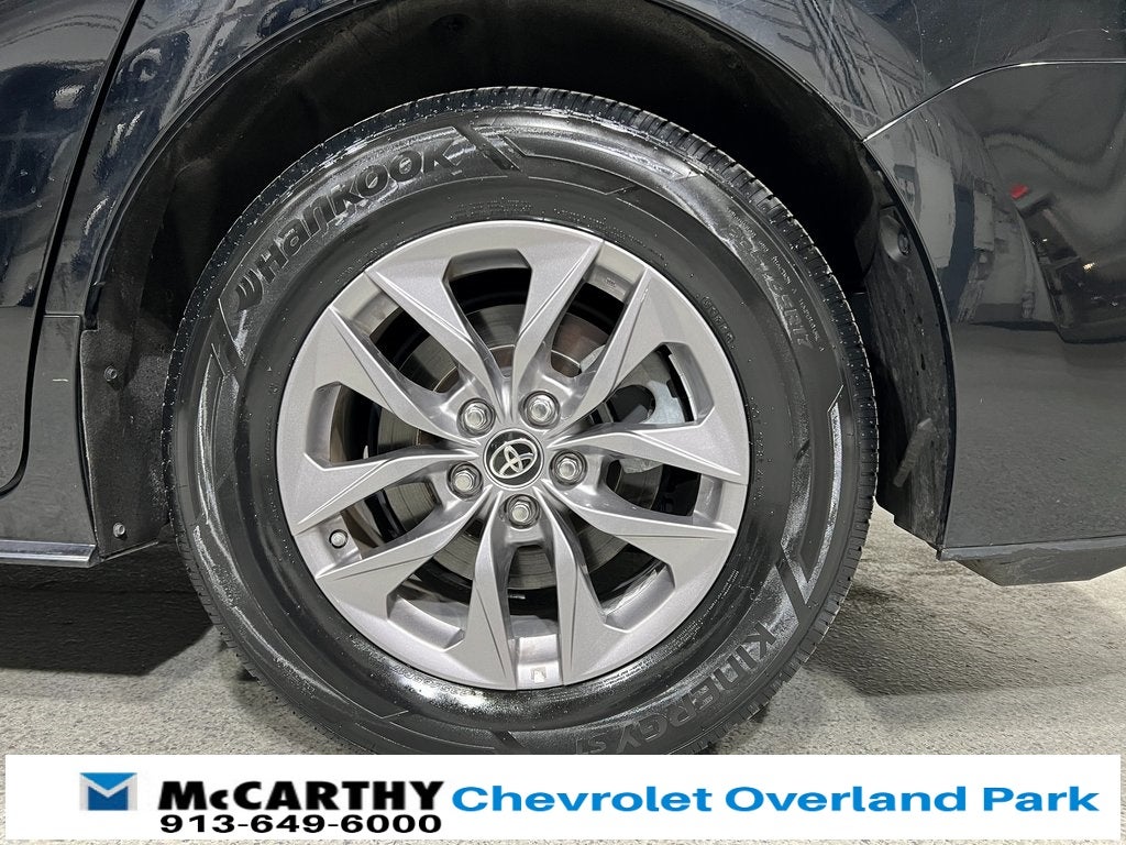 2021 Toyota Sienna XLE 7 Passenger