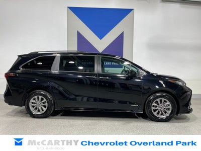 2021 Toyota Sienna XLE 7 Passenger