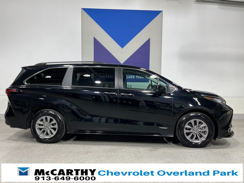 2021 Toyota Sienna XLE 7 Passenger