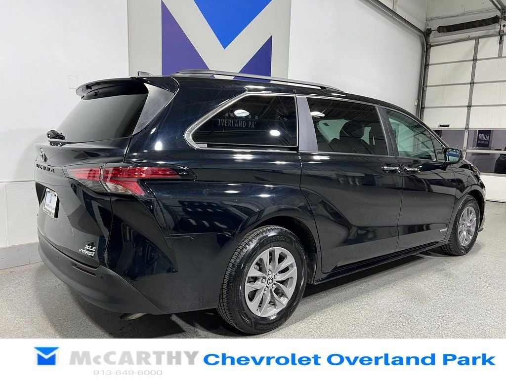 2021 Toyota Sienna XLE 7 Passenger