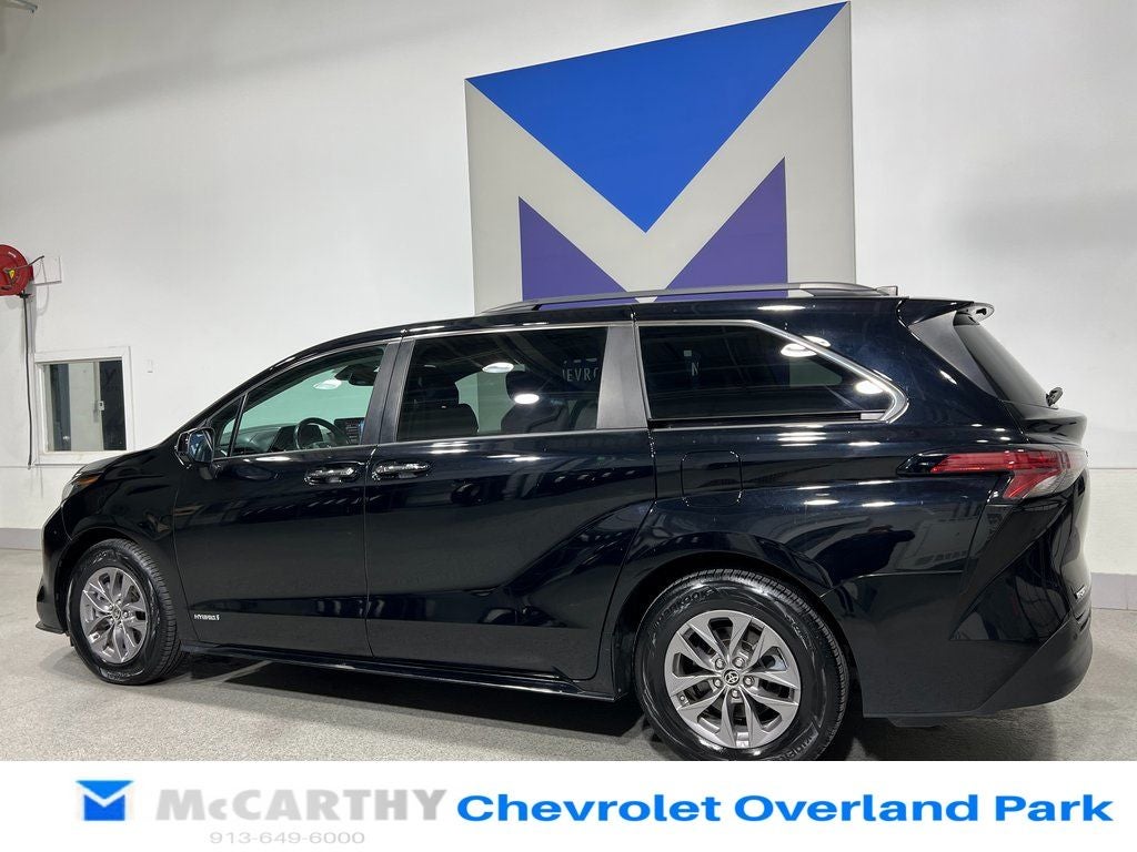 2021 Toyota Sienna XLE 7 Passenger