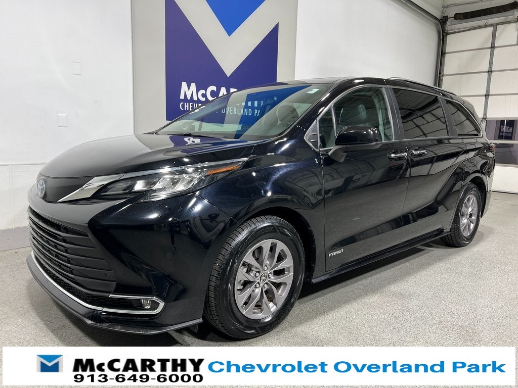 2021 Toyota Sienna XLE 7 Passenger