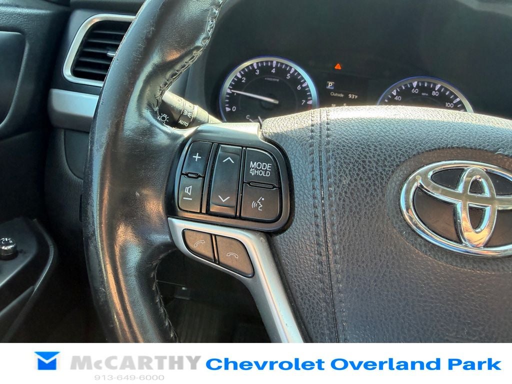 2017 Toyota Highlander SE