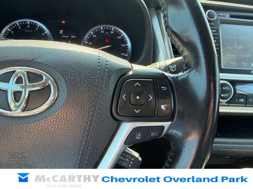 2017 Toyota Highlander SE