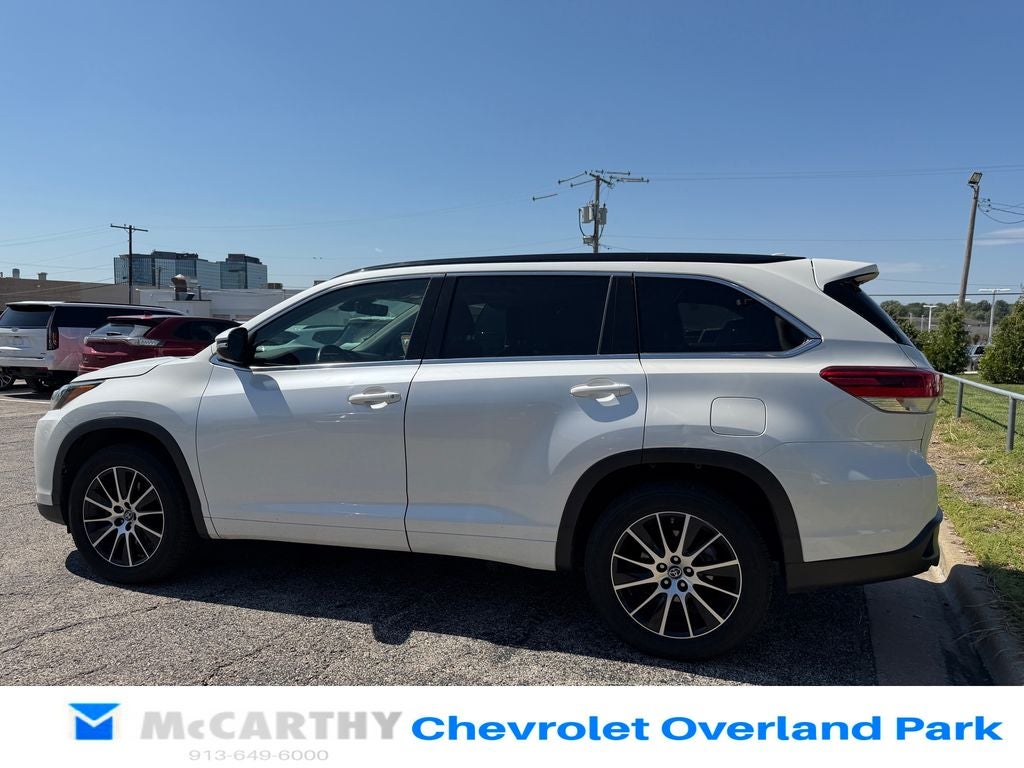 2017 Toyota Highlander SE
