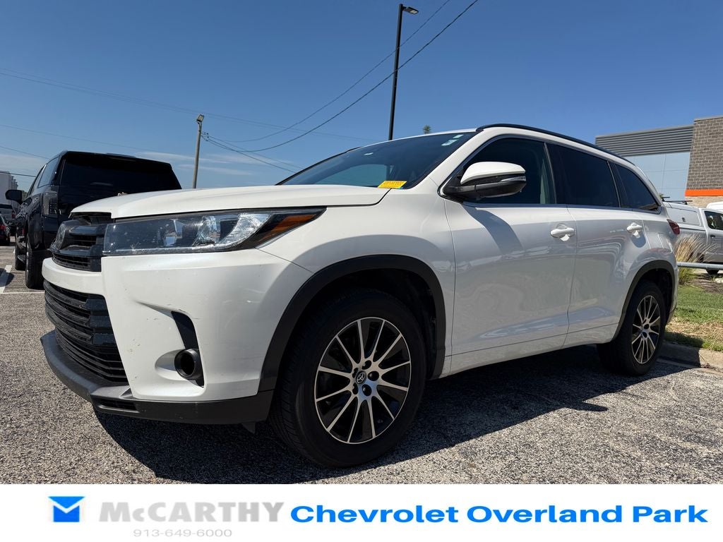 2017 Toyota Highlander SE