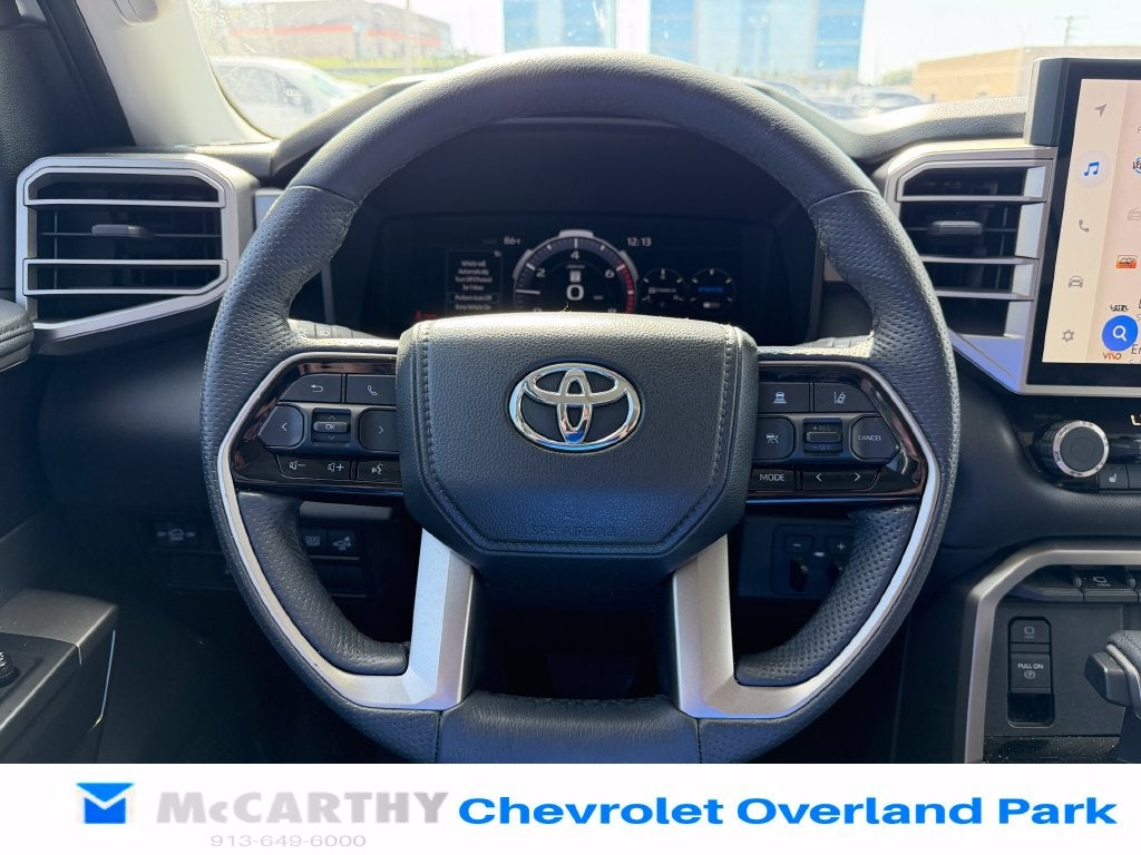 2024 Toyota Sequoia SR5