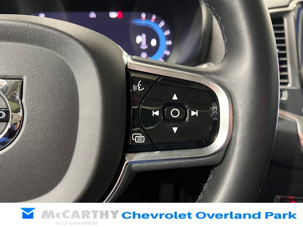 2023 Volvo XC90 B5 Core