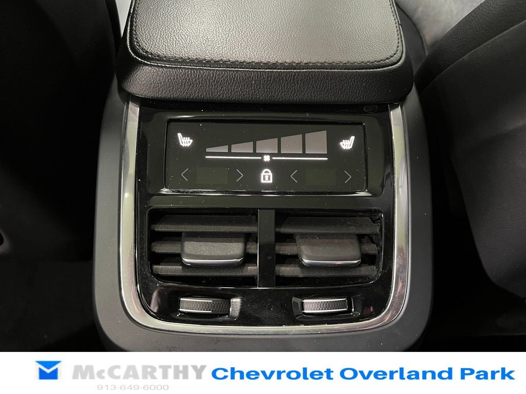 2023 Volvo XC90 B5 Core