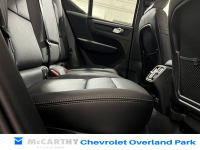 2025 Volvo XC40 B5 Plus Bright Theme