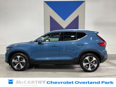 2025 Volvo XC40 B5 Plus Bright Theme