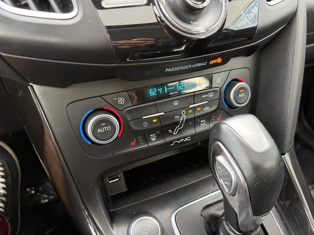 2017 Ford Focus Titanium