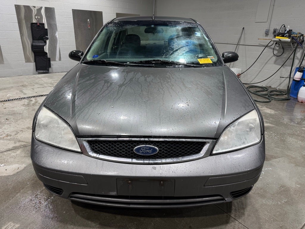 2005 Ford Focus ZX4 SE